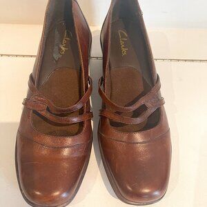 Clarks Mary Jane Leather Brown Double Strap Pump Heel Women Size 8.5M